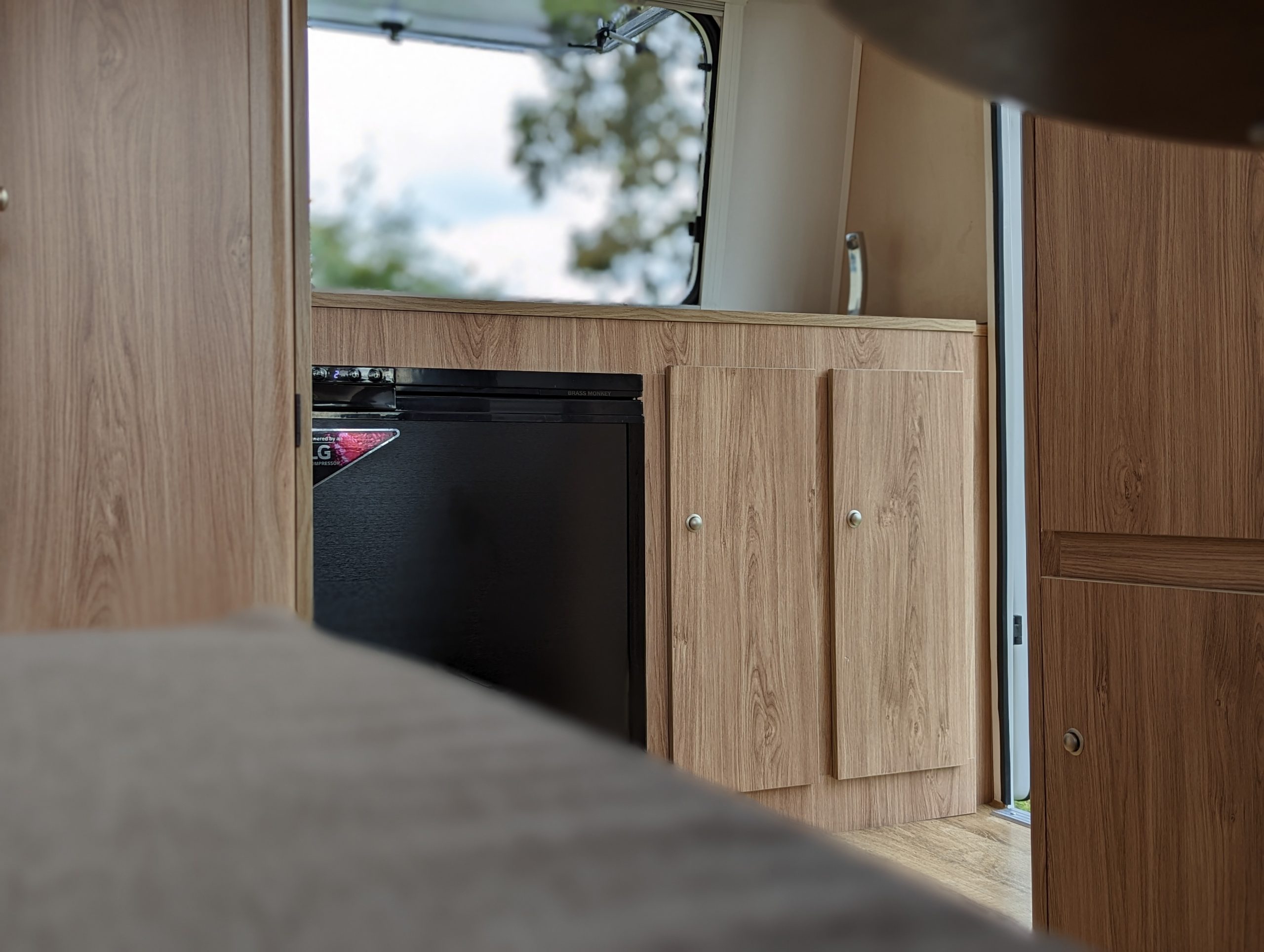 caravan-thetford-toilet-with-automatic-flush-system